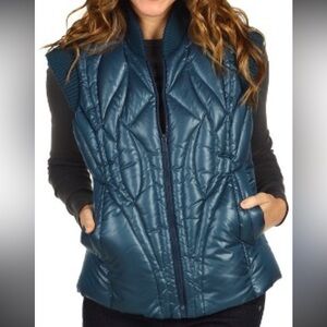 BCBGMaxAzria Teal Quilted Vest puffer